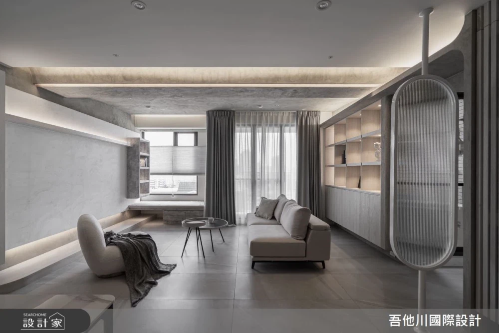 新竹室內設計-特殊漆與光建議-簡約灰調醞釀侘寂之美！走進質感混搭宅，與溫雅光影一起漫步生活！