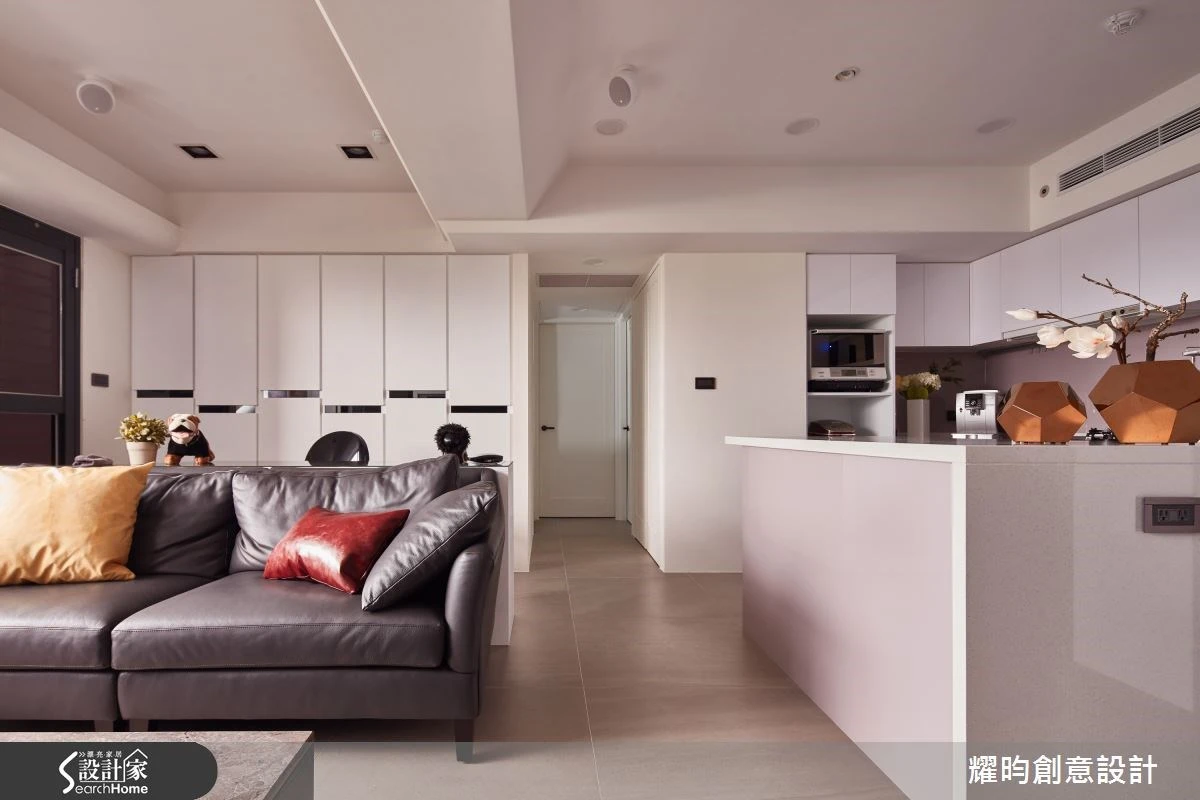 23 坪北歐都會系居家 輕熟女的迷人黑、灰、白風采