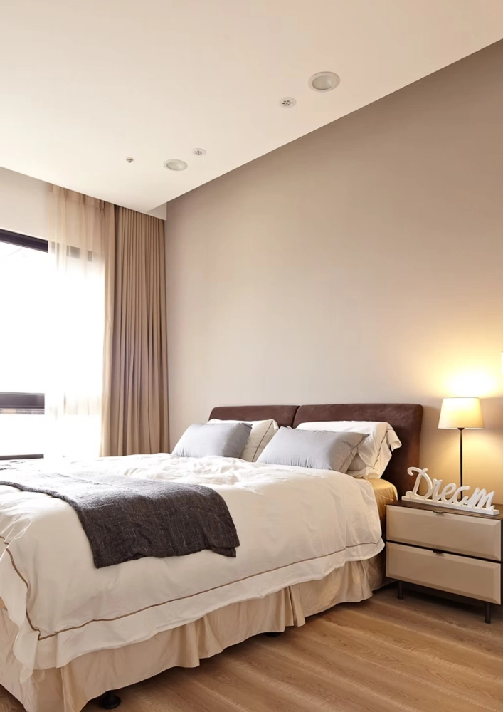 西岸曦 sun from west coast