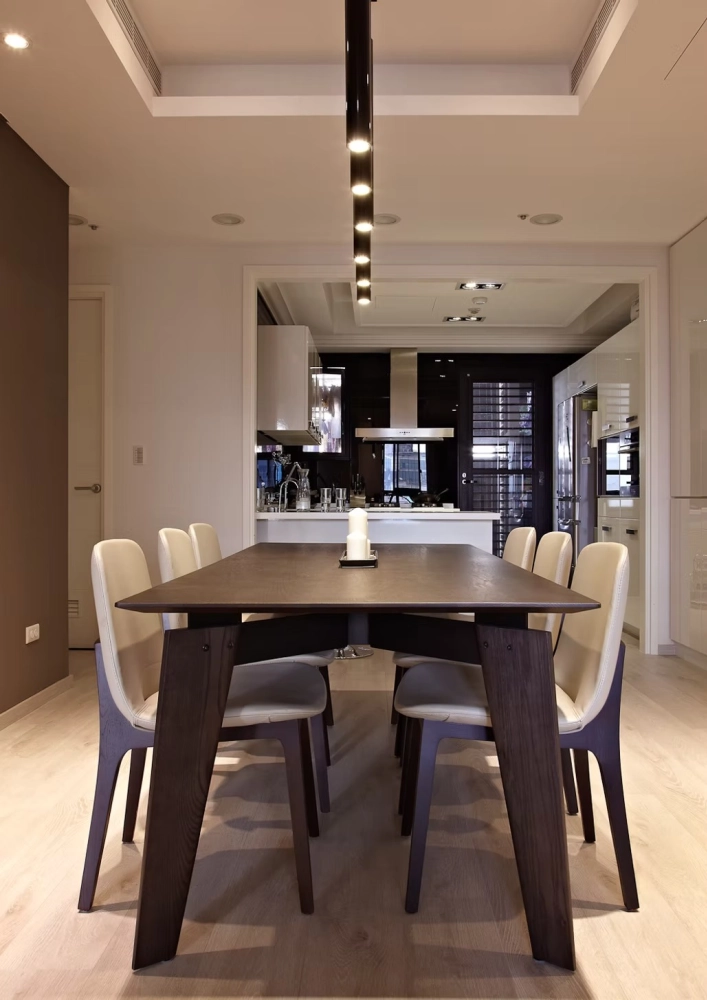 西岸曦 sun from west coast