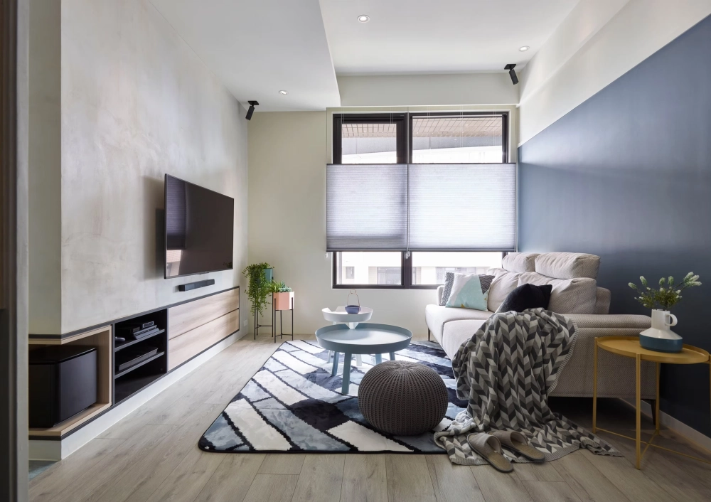 淺黑藍格 shallow grey vs blue grid