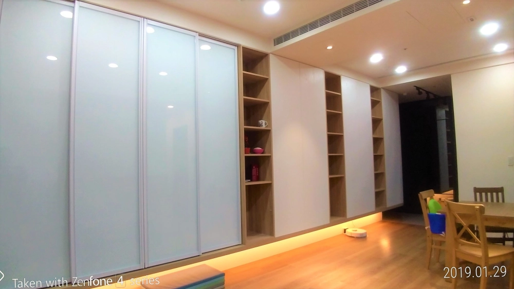 登陽仰峰白公館