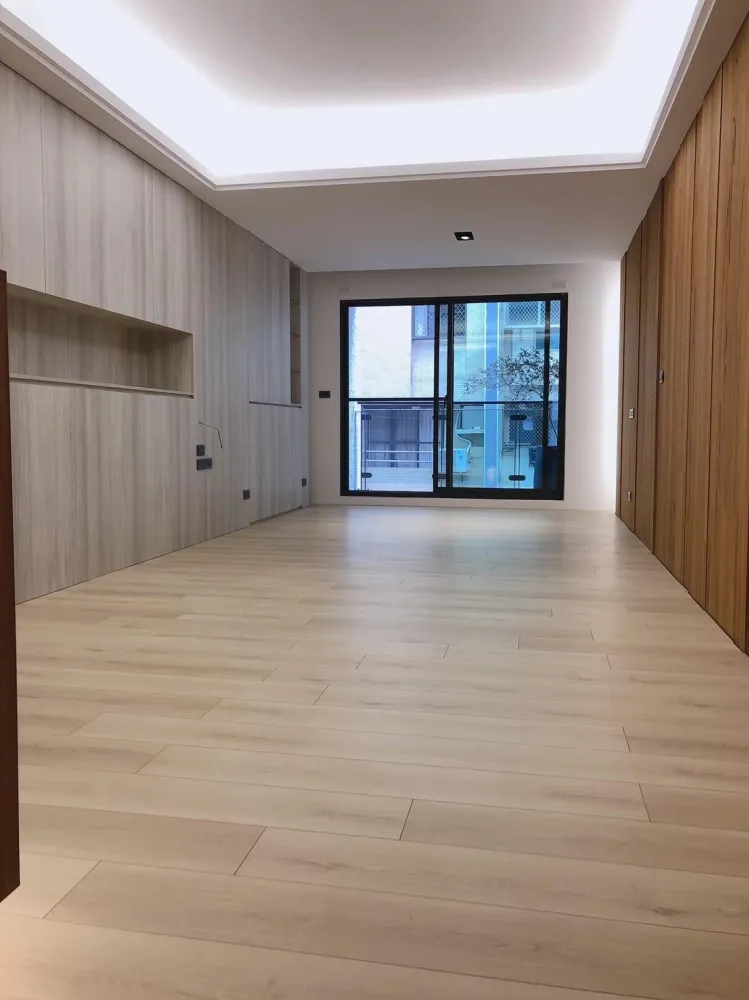 8mm 超耐磨地板｜馬可島