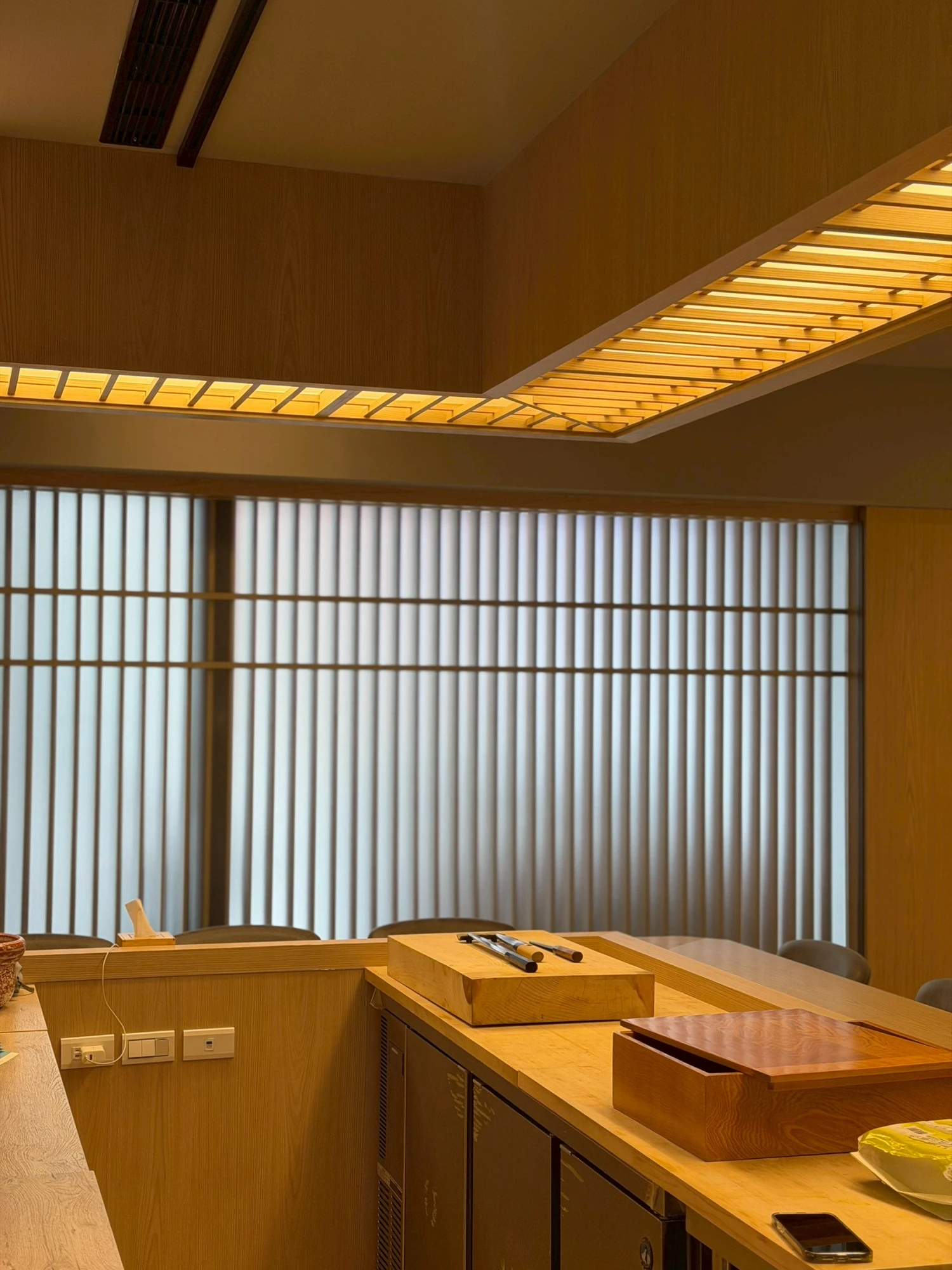 雲佃無菜單日料