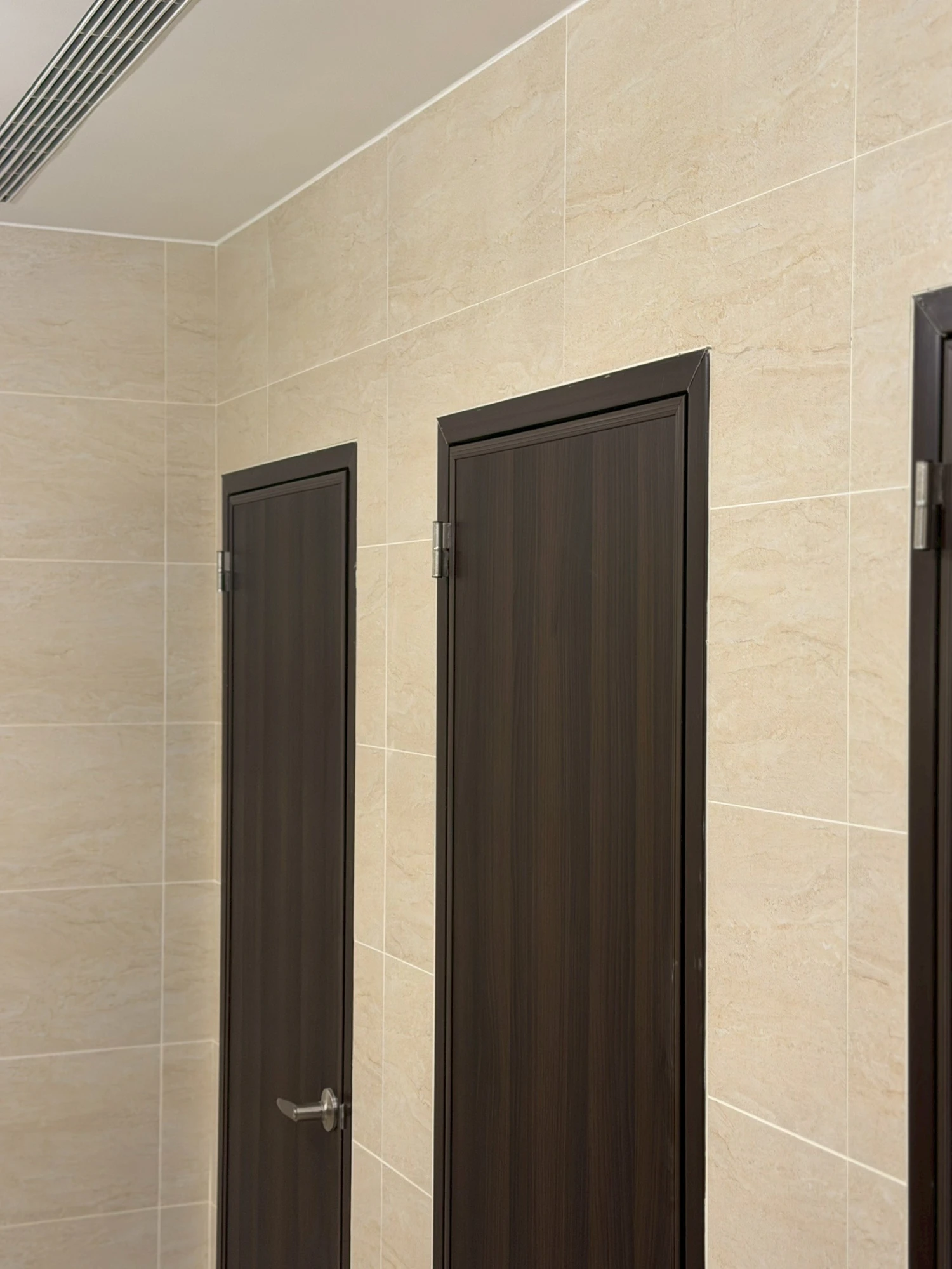 金錢豹5樓員休室廁所