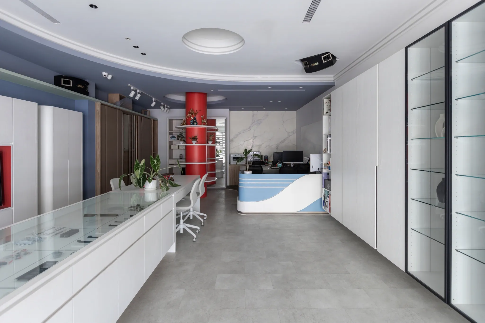 五股成泰路辦公展間