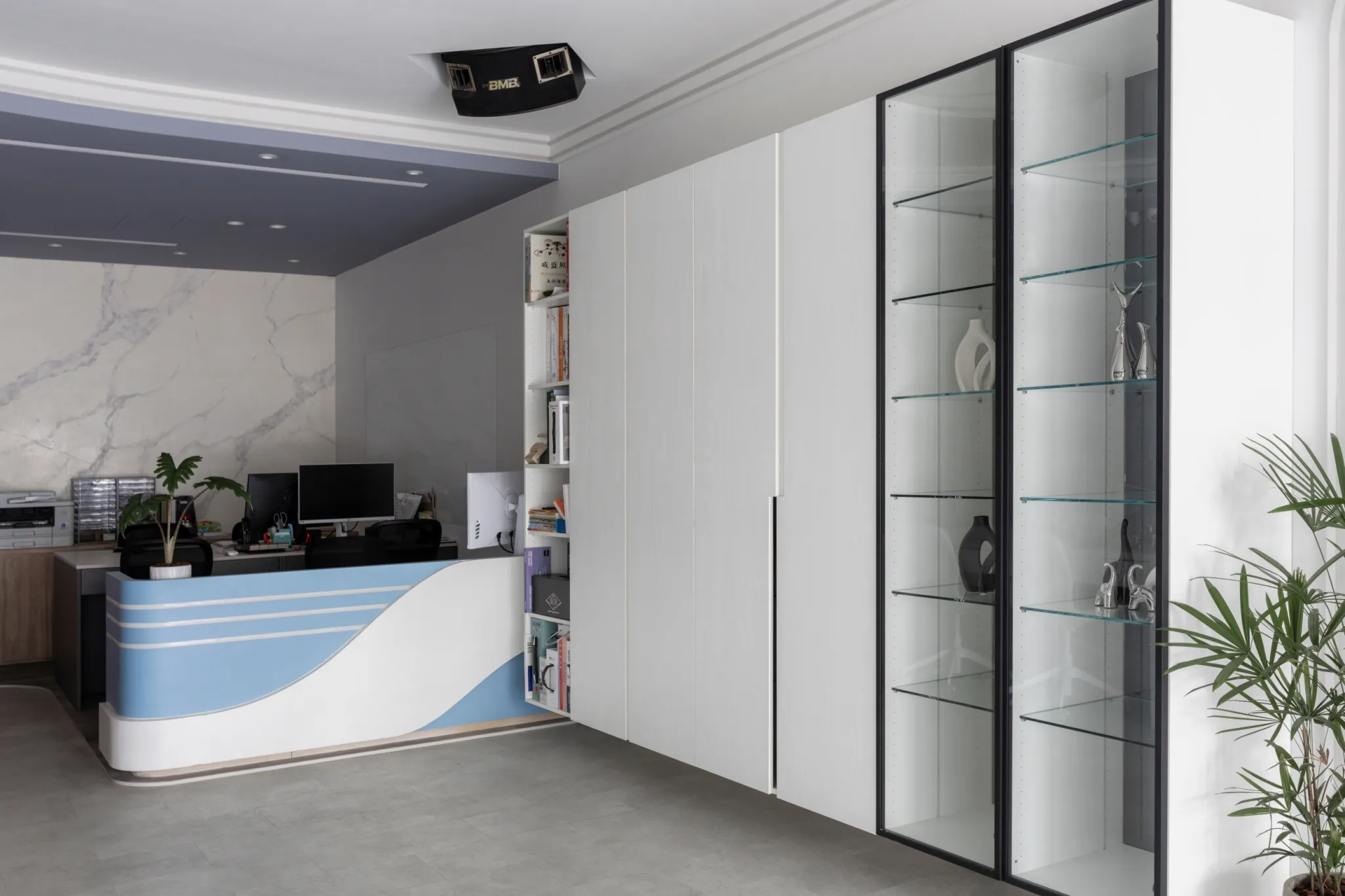 五股成泰路辦公展間