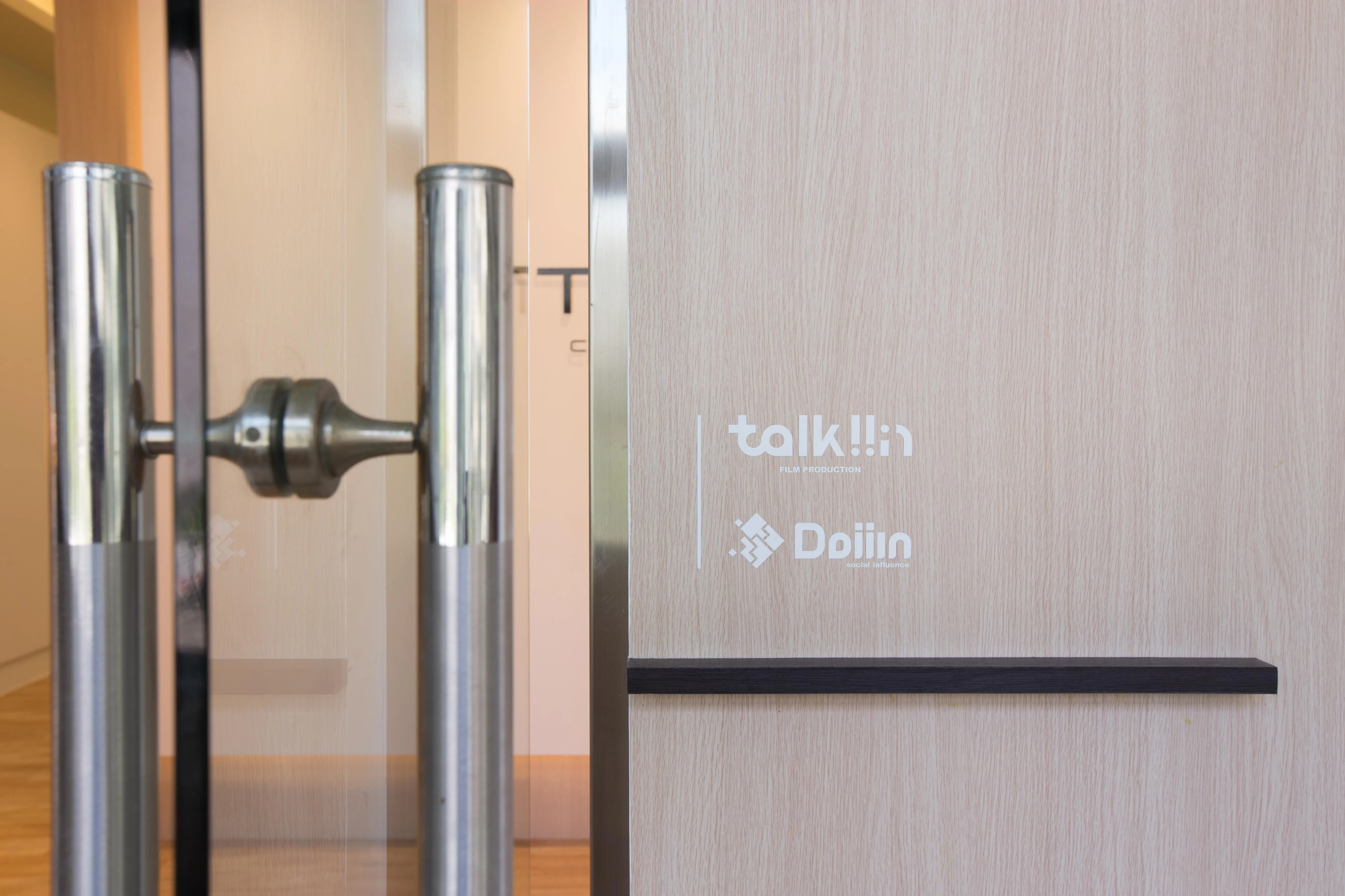 在想設計辦公室設計裝修案