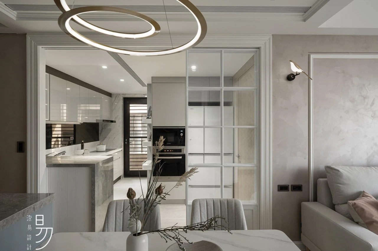 Sunny In November 十一月晴