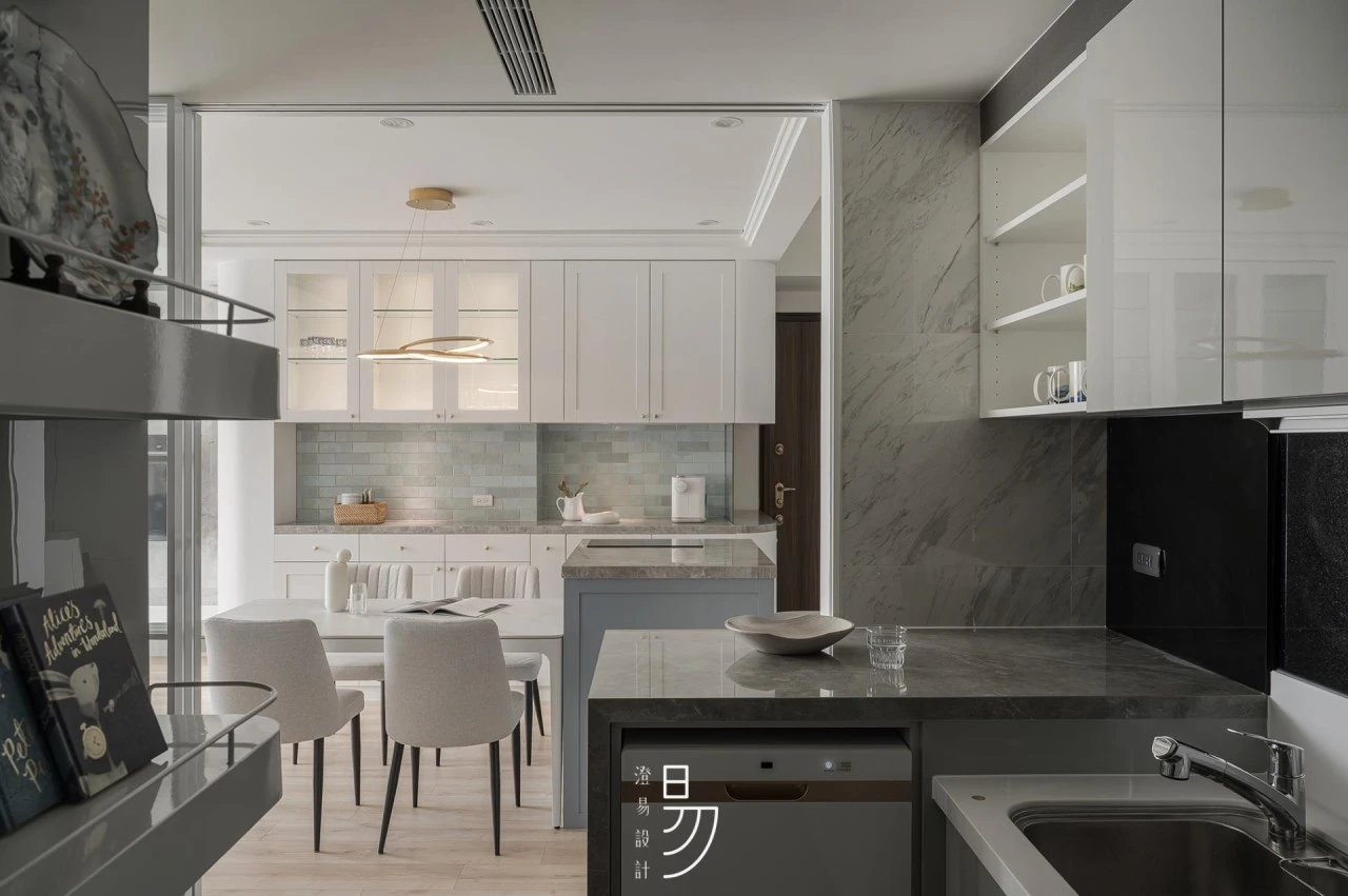 Sunny In November 十一月晴