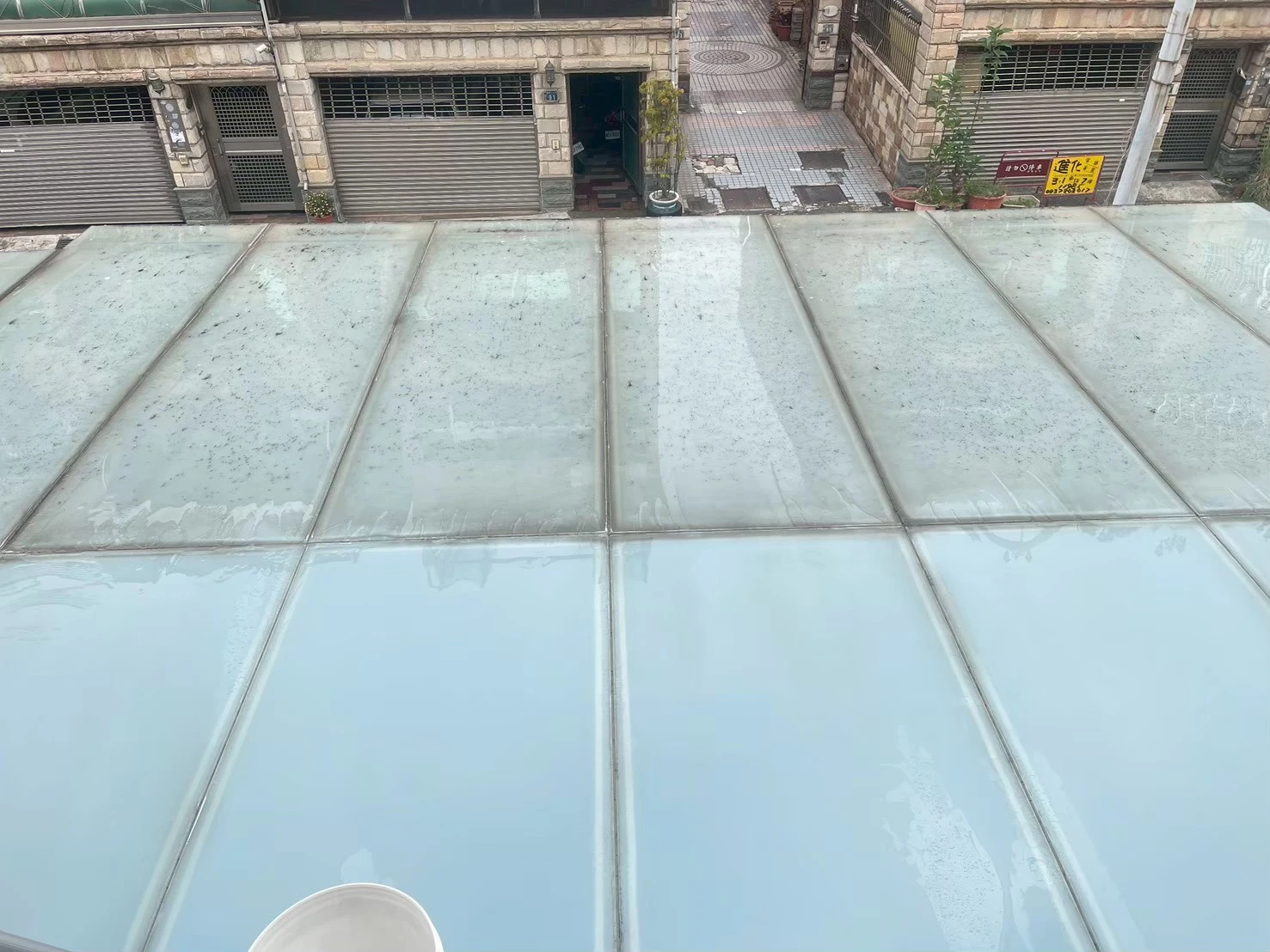 採光罩清潔