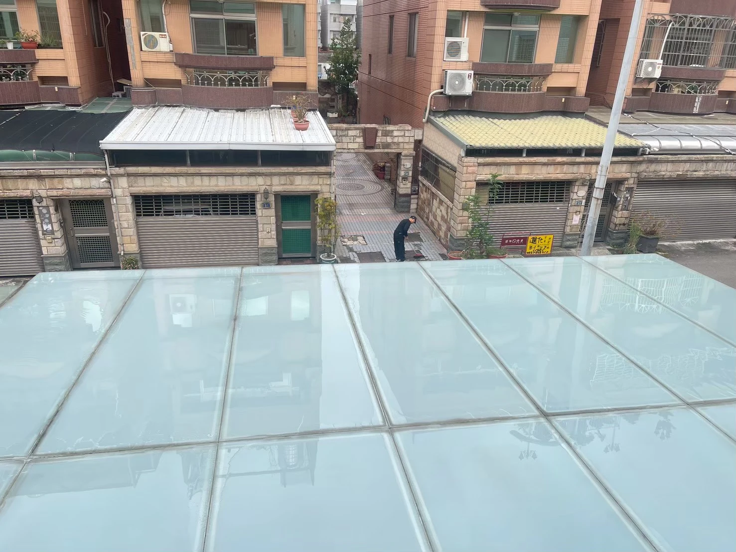 採光罩清潔