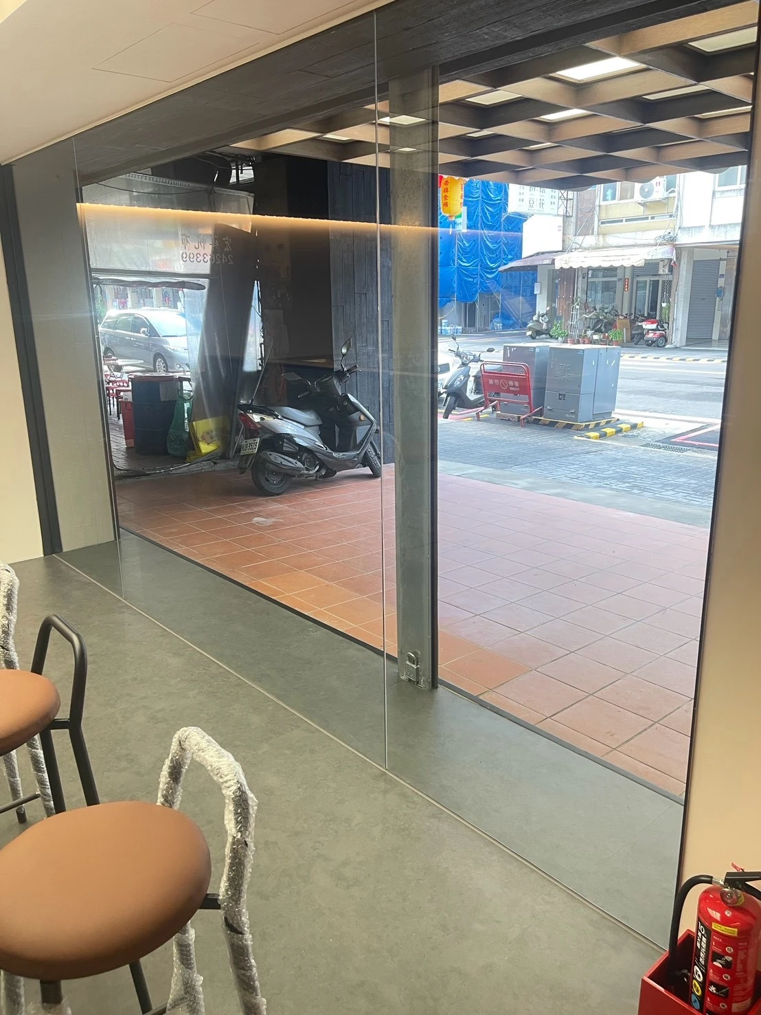 商業空間/台中市/西區/健行路/裝修中細緻清潔/快速空間空氣淨化