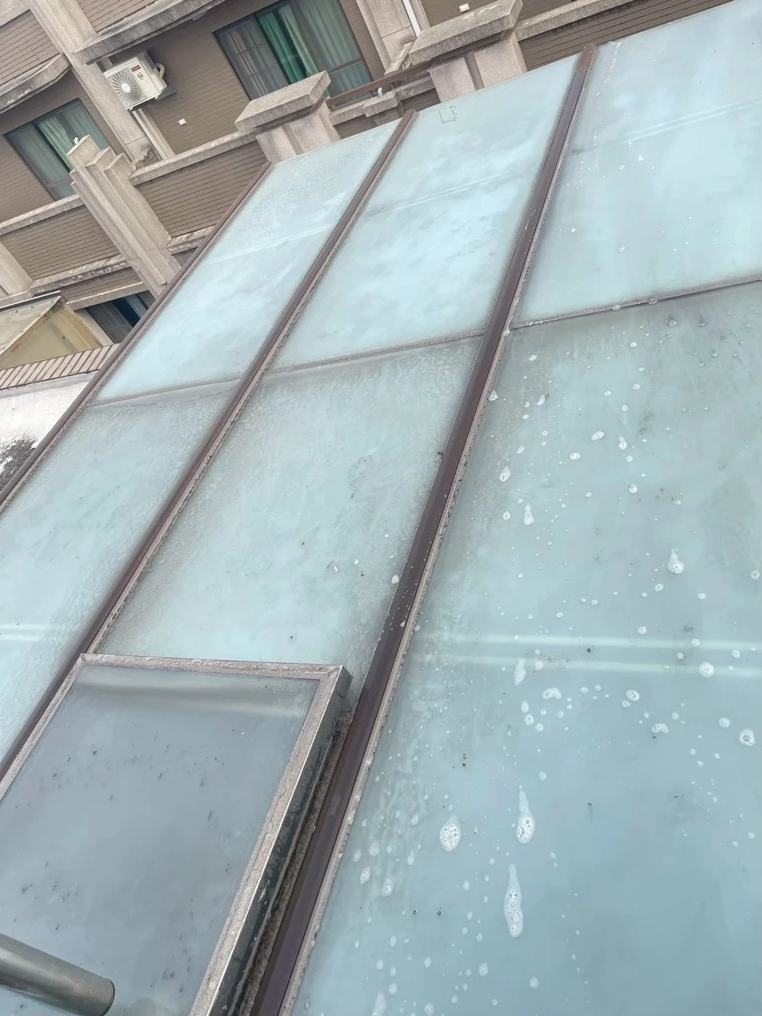 採光罩清潔