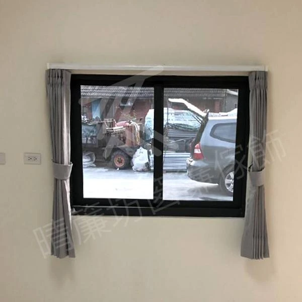 【spc石塑防水地板】【半遮光窗簾布】【方形藝術木軌】雲林莿桐鄉套房住宅案