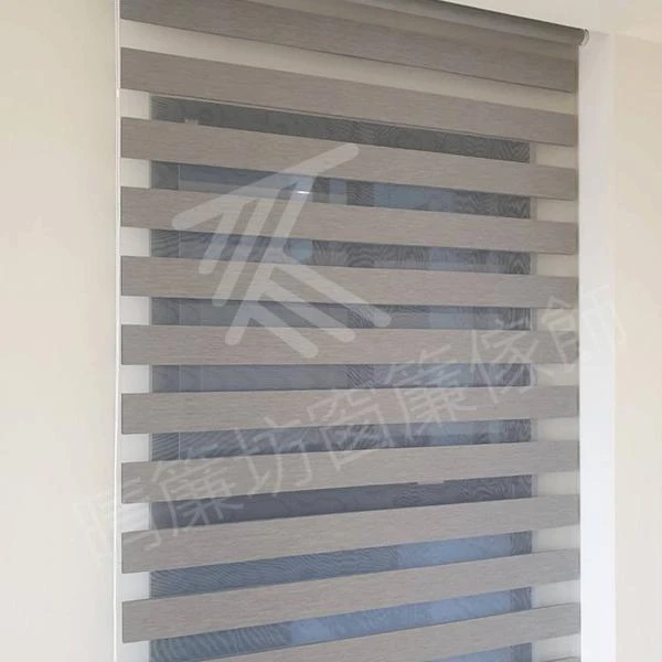 【凡賽斯柔紗簾】【遮調光捲簾】【仿亞麻背膠遮光捲簾】【仿麻面背膠全遮光窗簾】台中西屯區住宅案