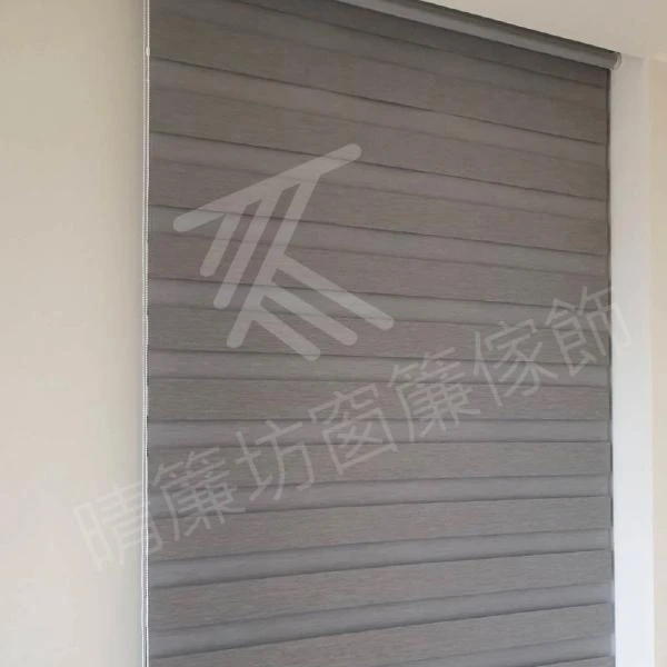 【凡賽斯柔紗簾】【遮調光捲簾】【仿亞麻背膠遮光捲簾】【仿麻面背膠全遮光窗簾】台中西屯區住宅案