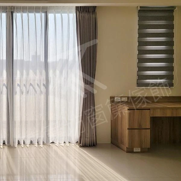 【進口窗紗】【細麻紋遮光布】【白色無縫紗】【遮、調光捲簾】【背膠捲簾】清水透天住宅案