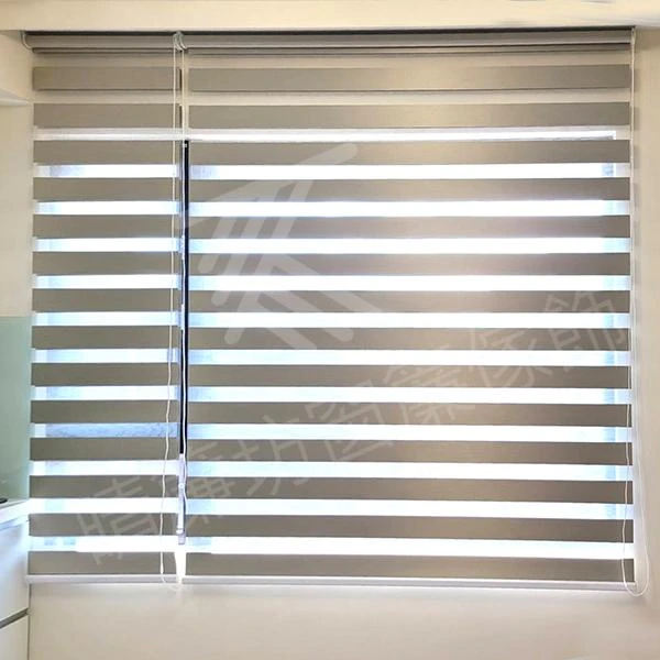 【進口無縫全遮光窗簾布】【進口無縫窗紗】【遮、調光捲簾】【大幅寬素色遮光捲簾】【背膠仿麻遮光捲簾】新北蘆洲區兩房一廳住宅