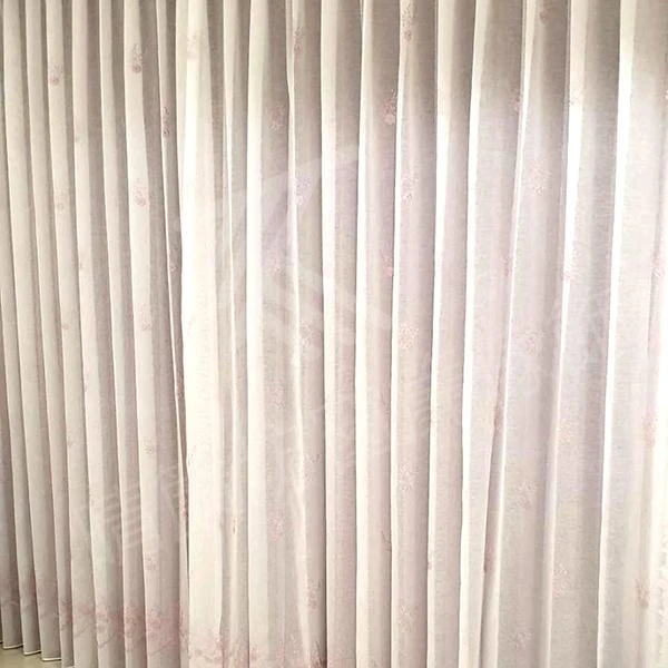 【半遮光窗簾布】【仿麻繡面窗紗】【coulisse白色木百葉】【床頭菱形皮革造型牆】【遮調光捲簾】員林透天住宅案