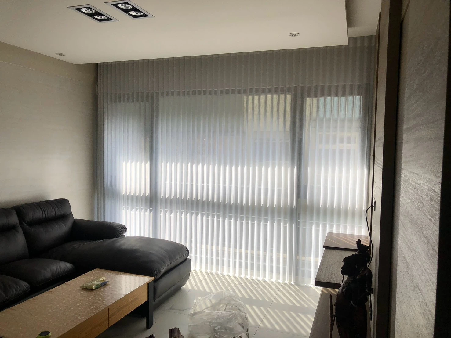 Hunter Douglas