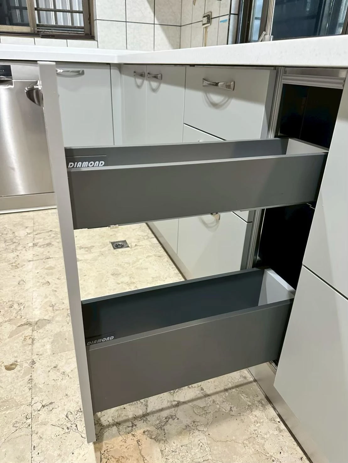 桃園八德區L型廚具(下櫃重做 上櫃延用)