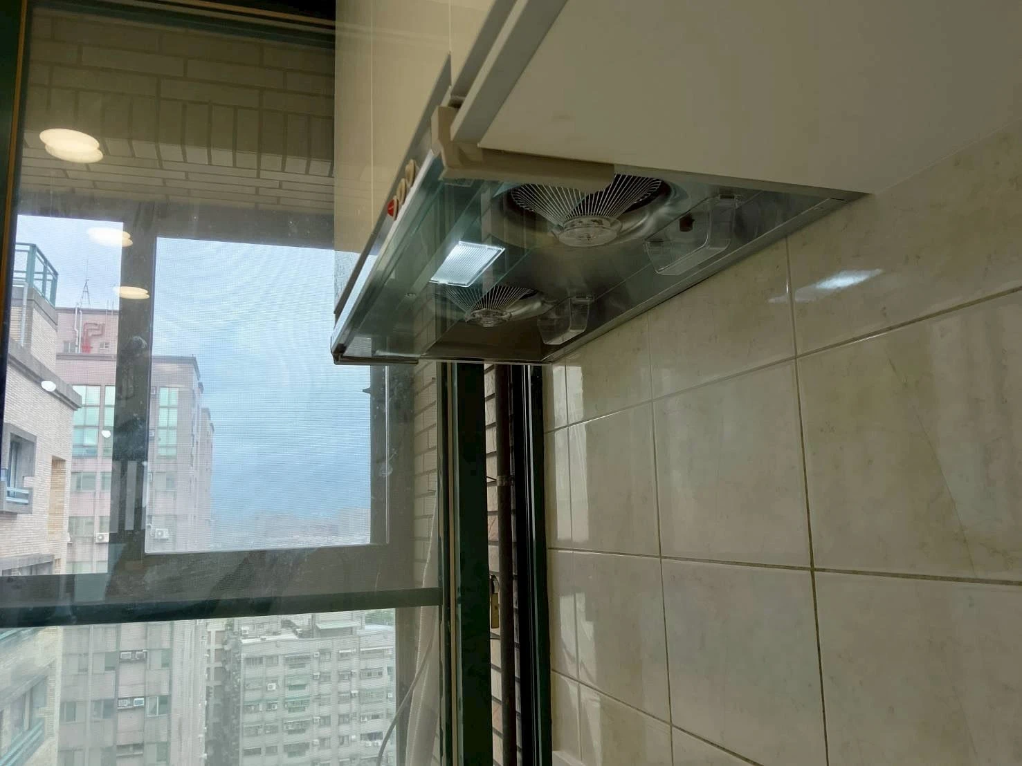 桃園中壢區雙一字型廚具