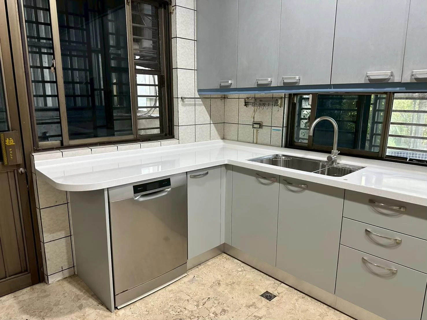 桃園八德區L型廚具(下櫃重做 上櫃延用)