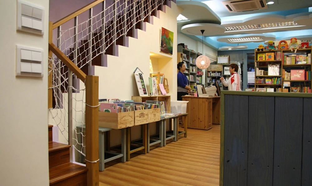 凱風卡瑪兒童書店
