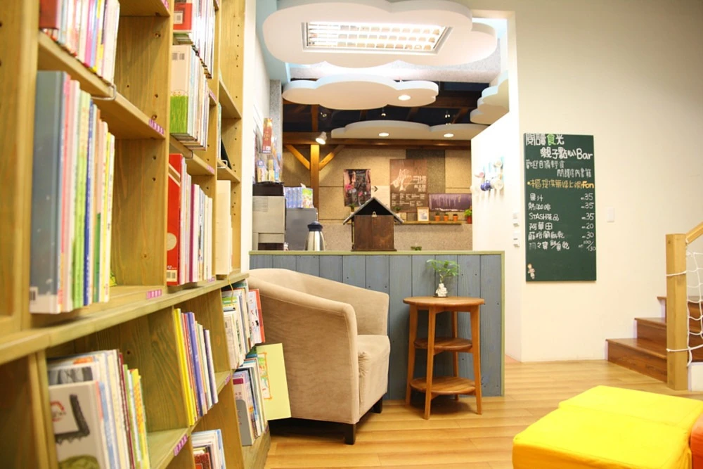 凱風卡瑪兒童書店