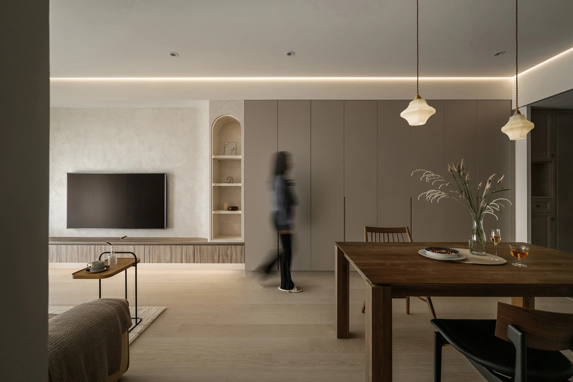 桃園｜法式奶油風｜老吊燈下的奶油時光