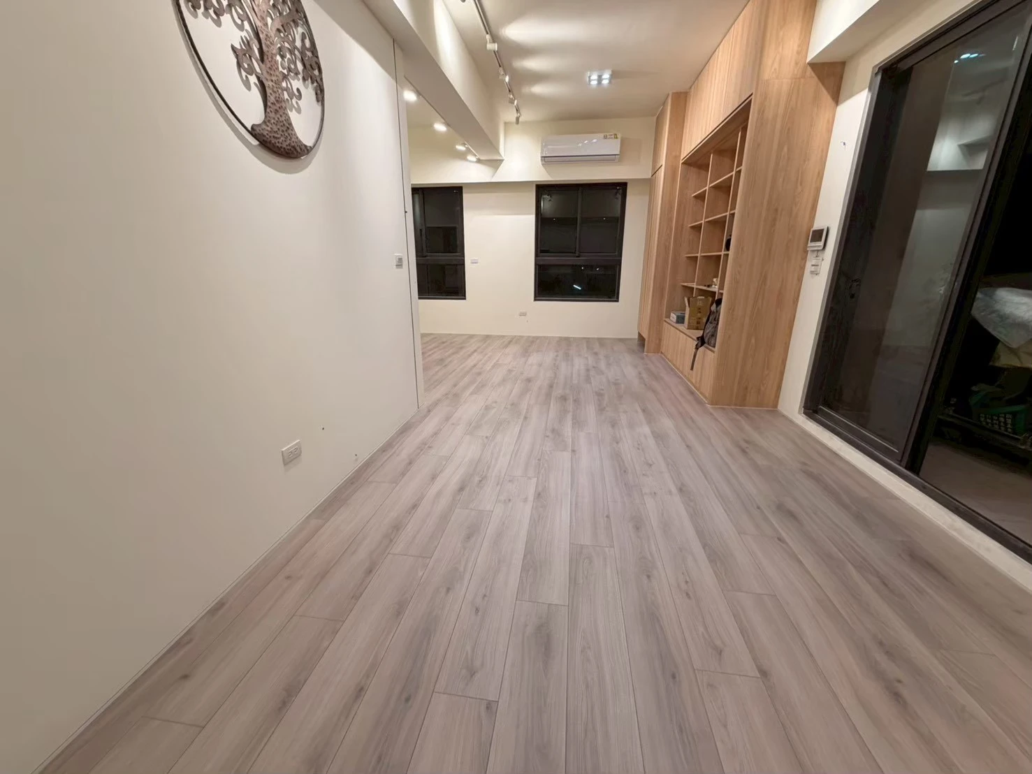 民雄樹院裡3F5 538 695 岩灰