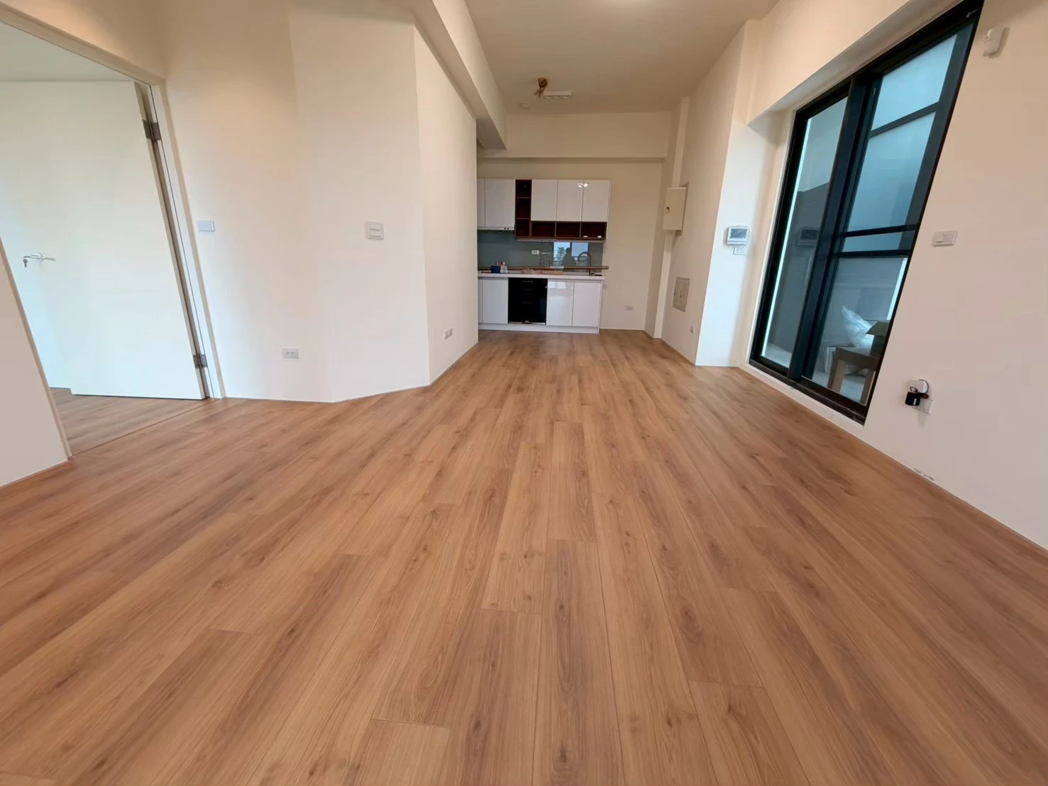 民雄樹院裡3F3 538 692 橡木