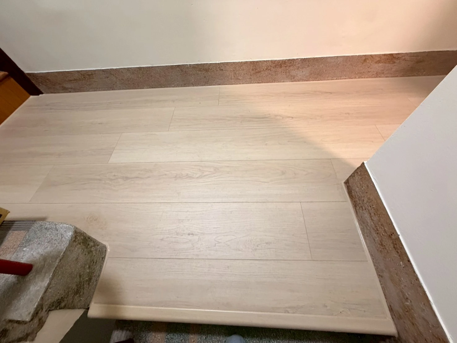 富健家LN0815、0819暗米、岩灰