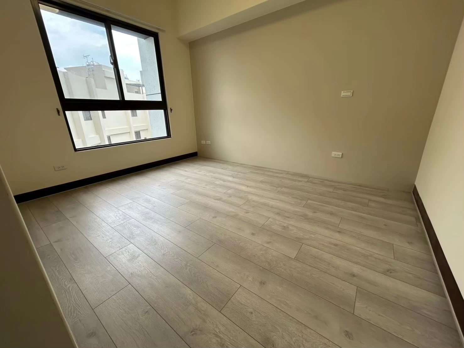 斗六微風city 3-3