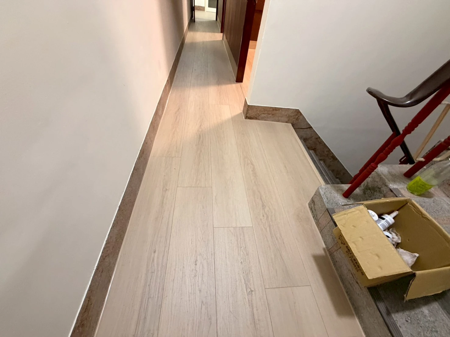 富健家LN0815、0819暗米、岩灰