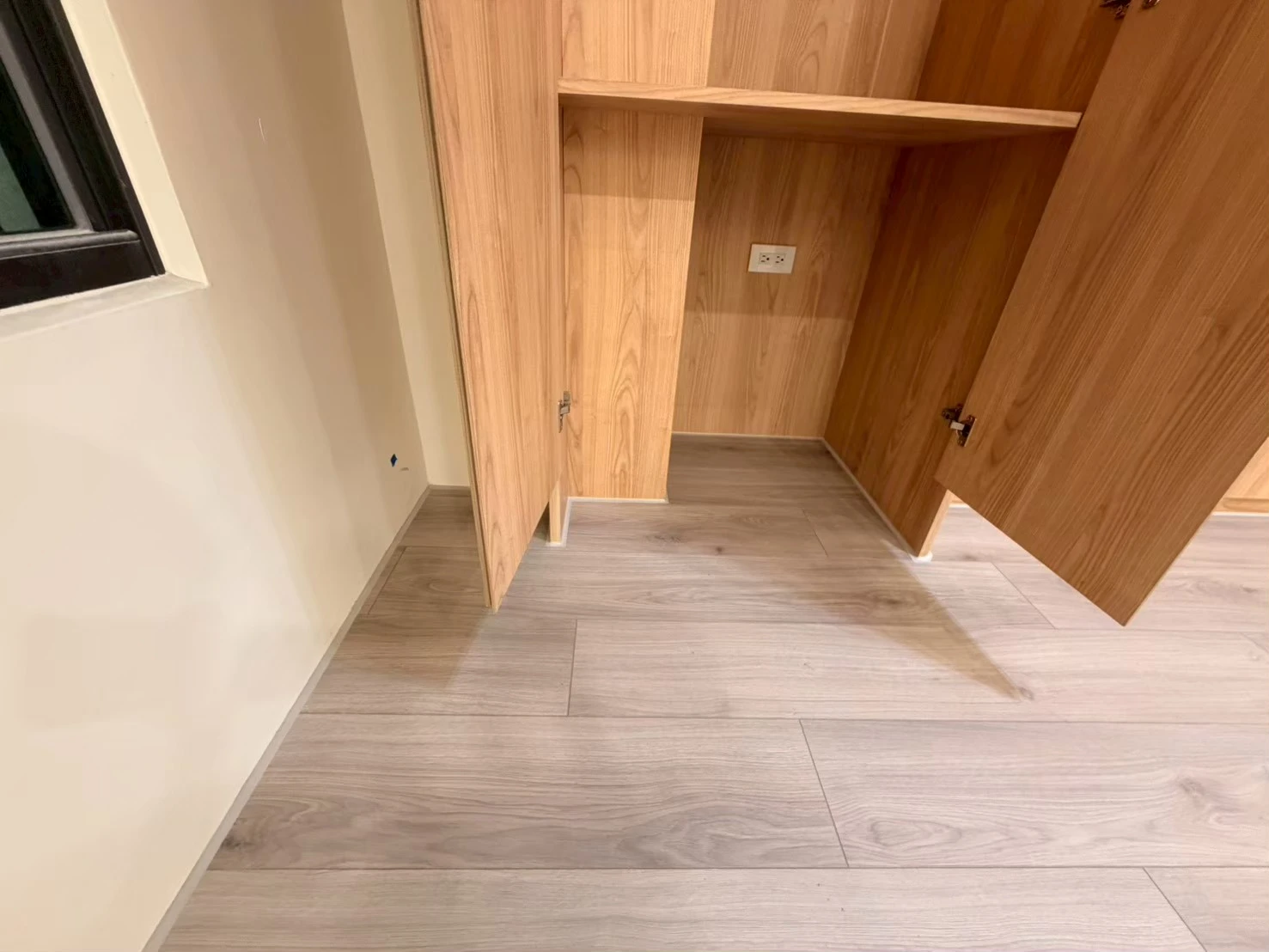 民雄樹院裡3F5 538 695 岩灰