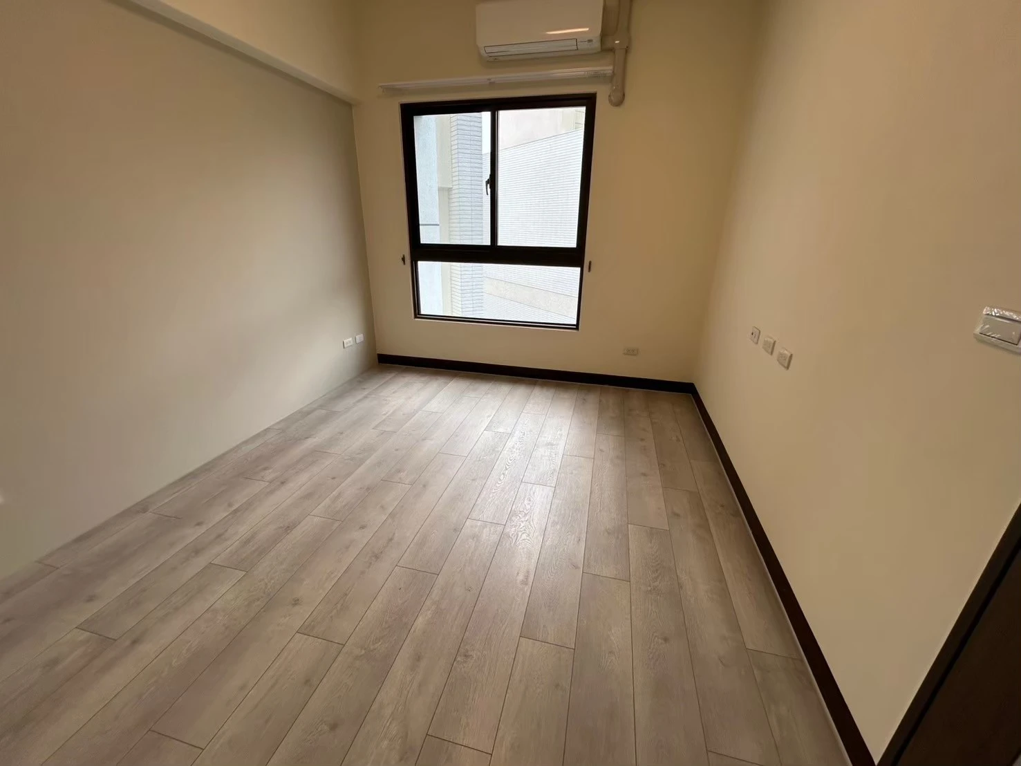 斗六微風city 3-3