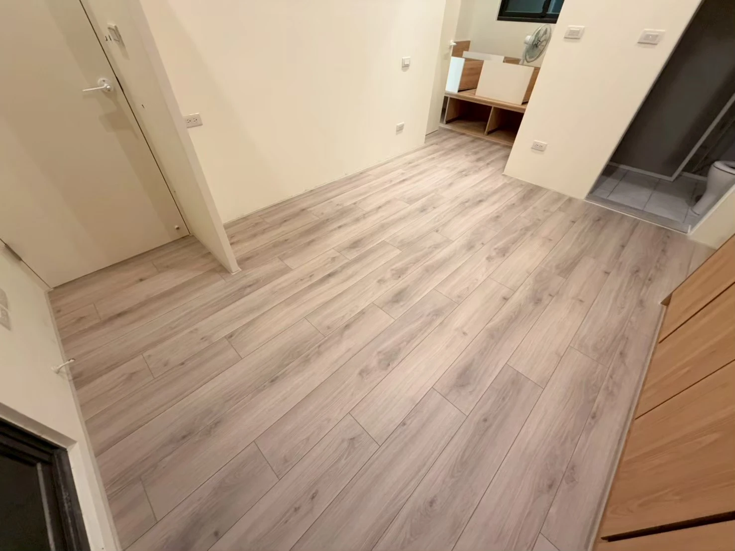 民雄樹院裡3F5 538 695 岩灰