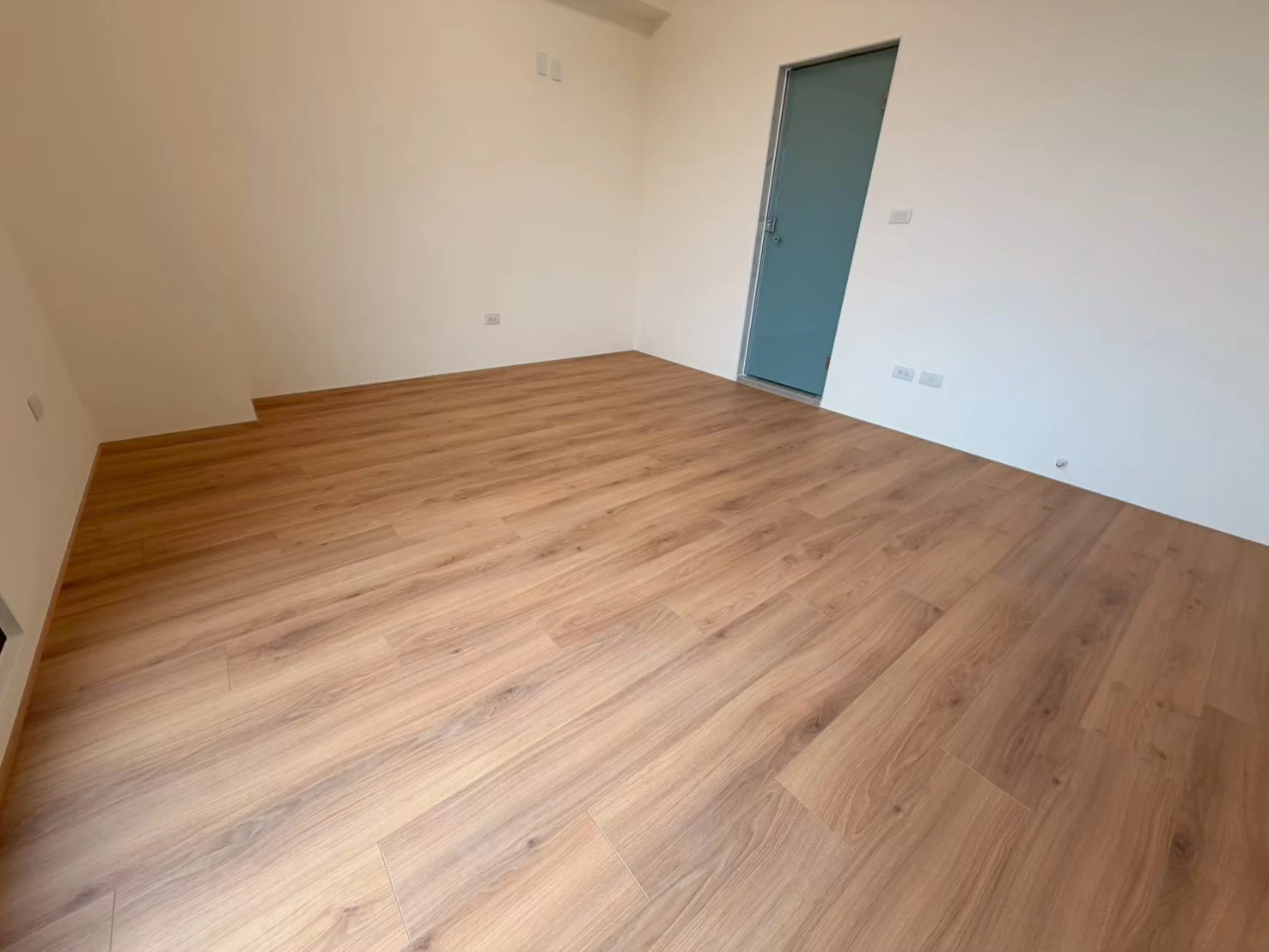 民雄樹院裡3F3 538 692 橡木