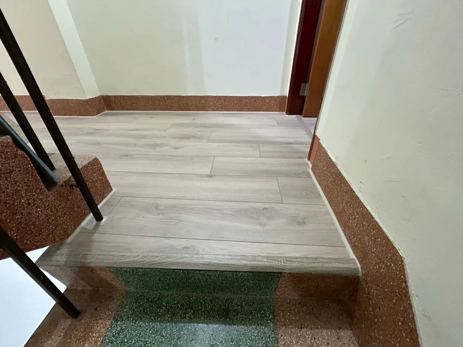 興業東路 琦琦姐