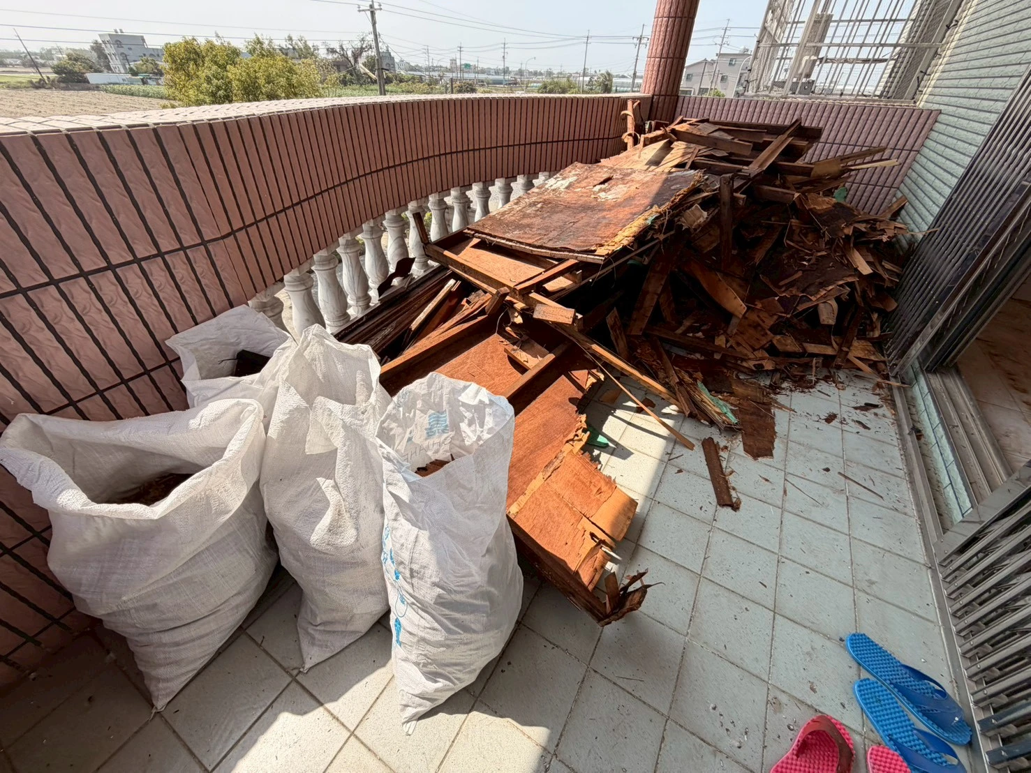 新港施先生拆除