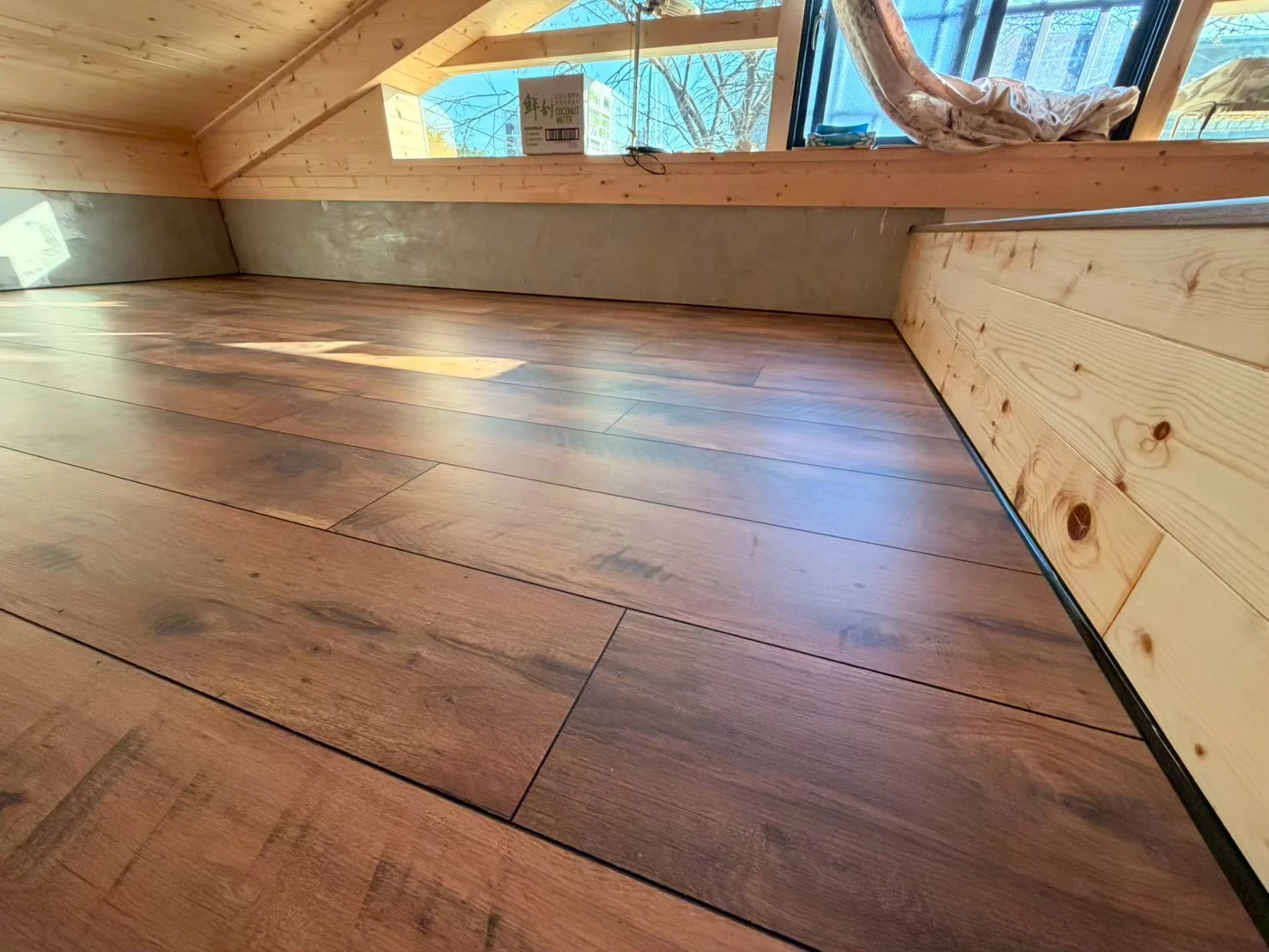 西螺 526 678 黑色