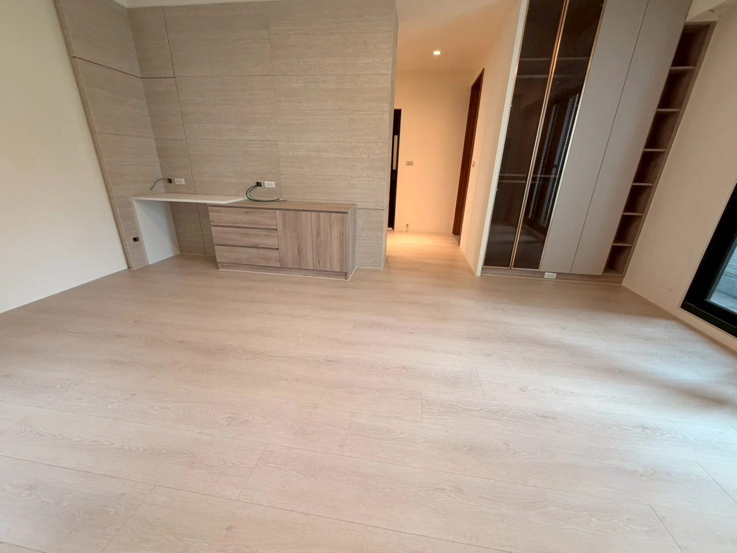 詠琪設計 LN0816 象牙白