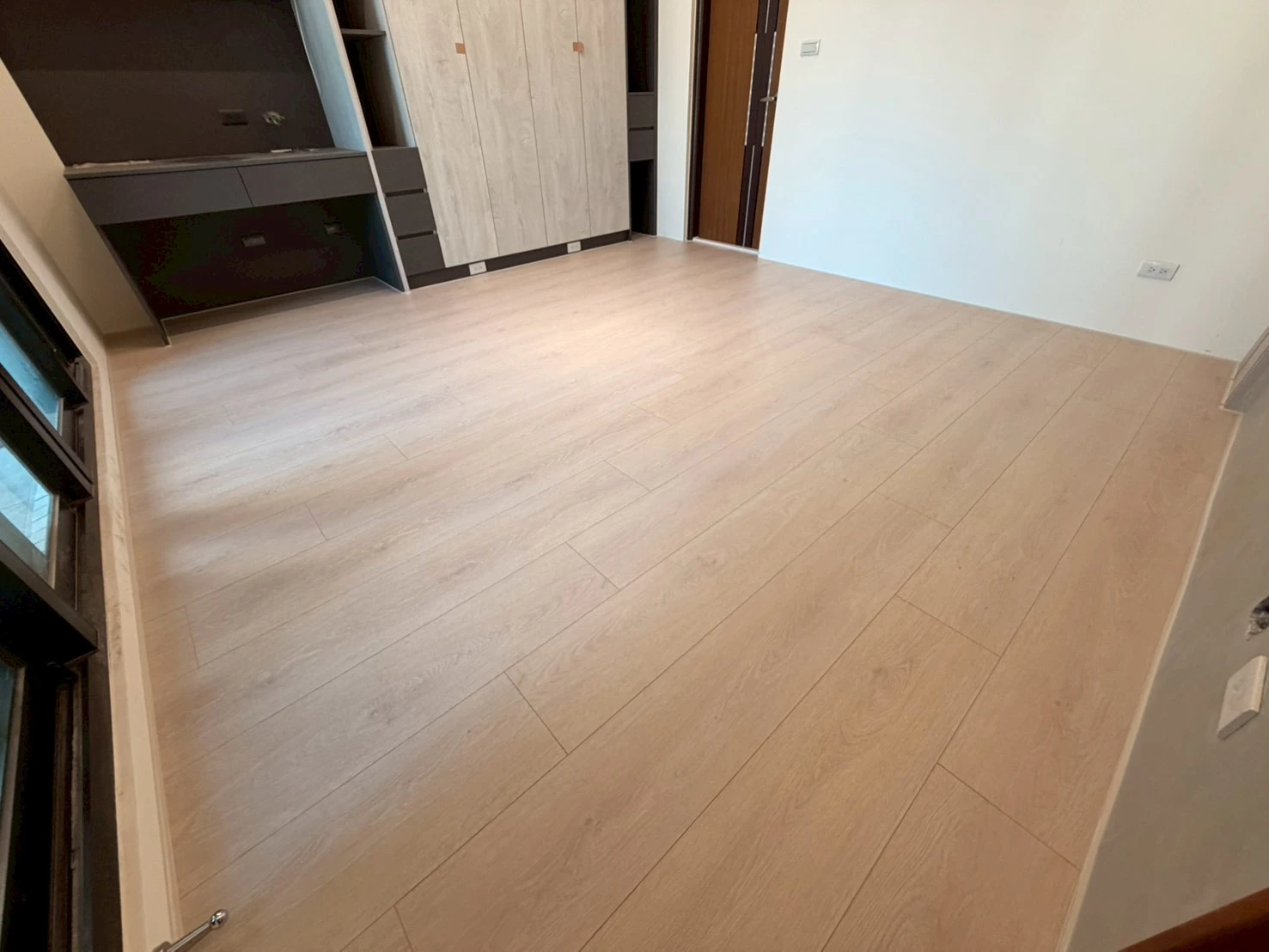 詠琪設計 LN0816 象牙白