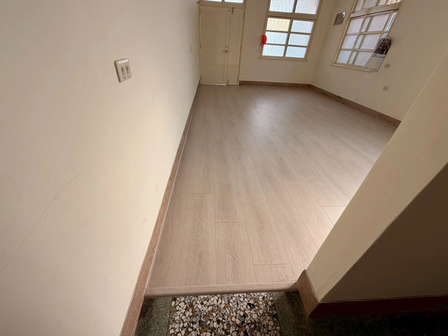 富健家客廳 LN0811 岩灰