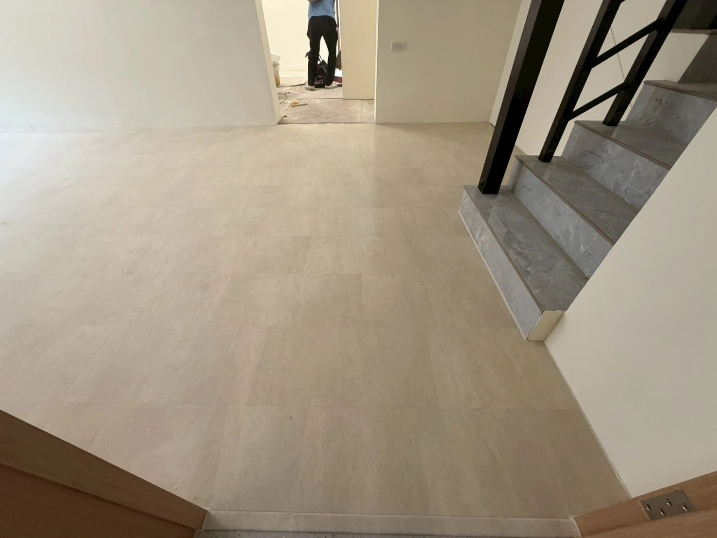 斗六 建材行沈老闆 N51515、51561、51562、S51501象牙白、岩灰