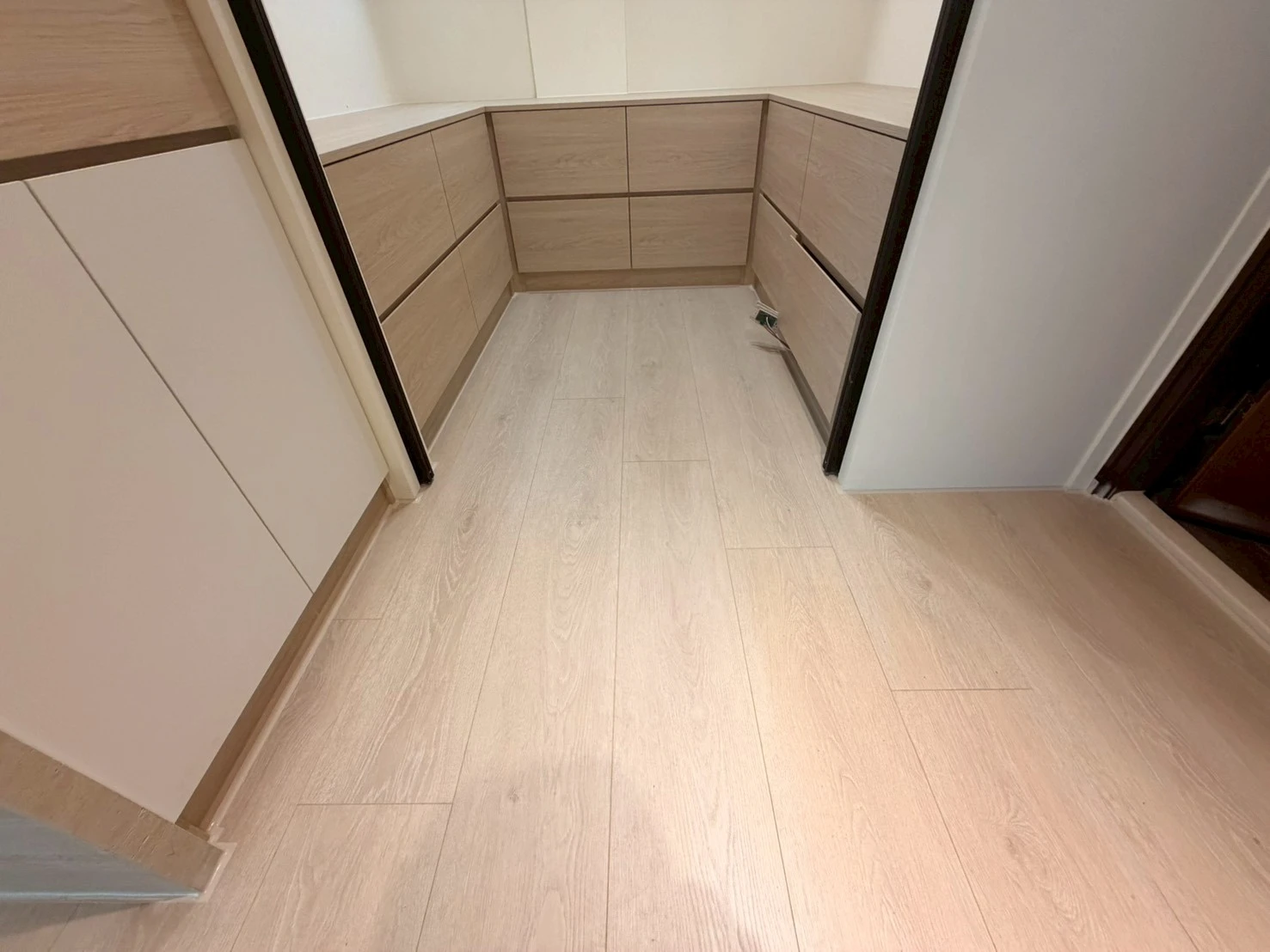 詠琪設計 LN0816 象牙白