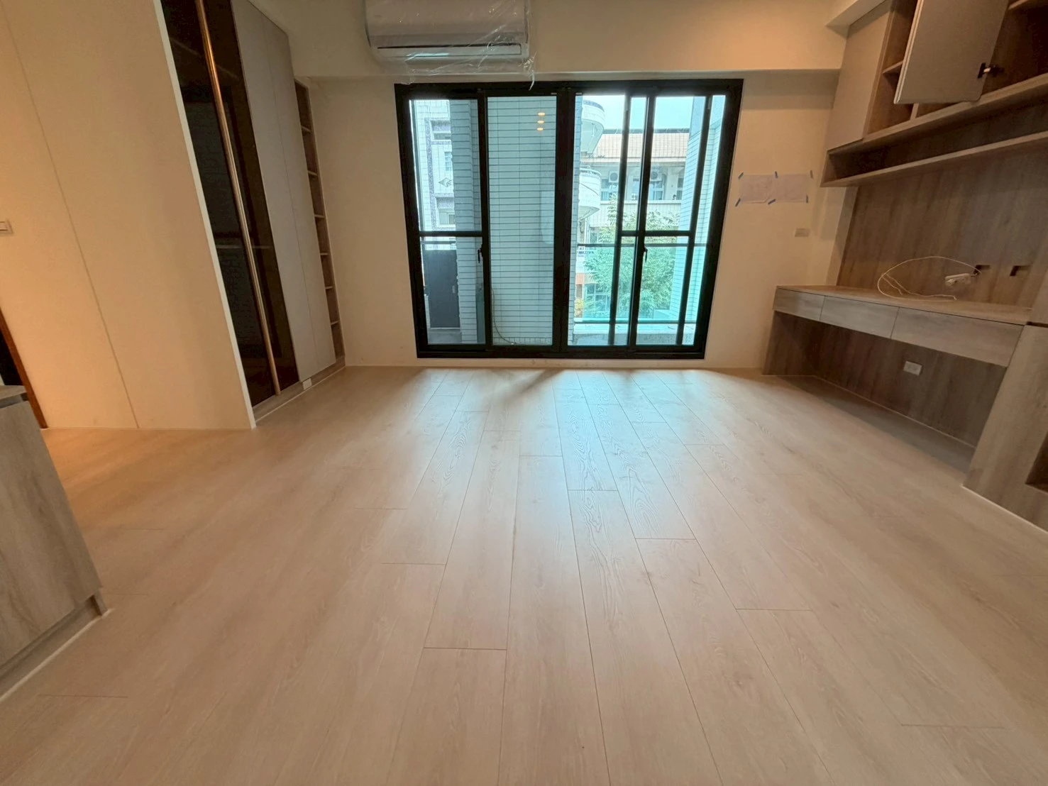 詠琪設計 LN0816 象牙白