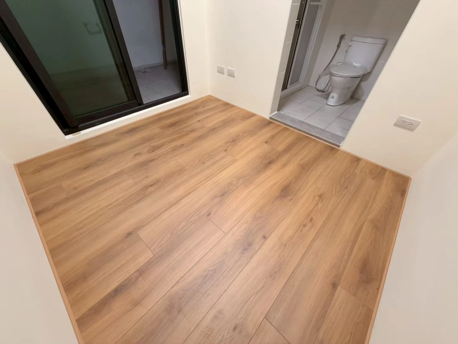 民雄樹院裡3F3 538 692 橡木